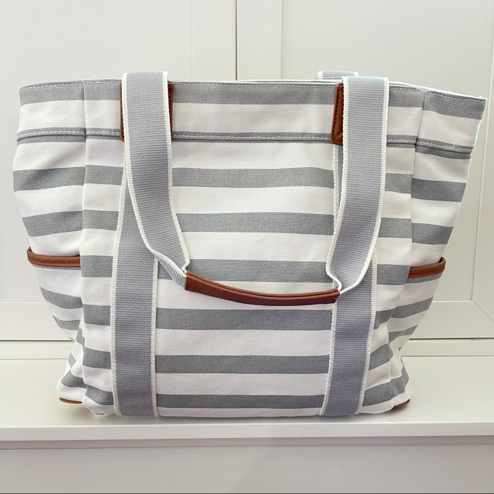 ❌SOLD❌ Pottery Barn Kids | harper diaper tote - Picture 2 of 7
